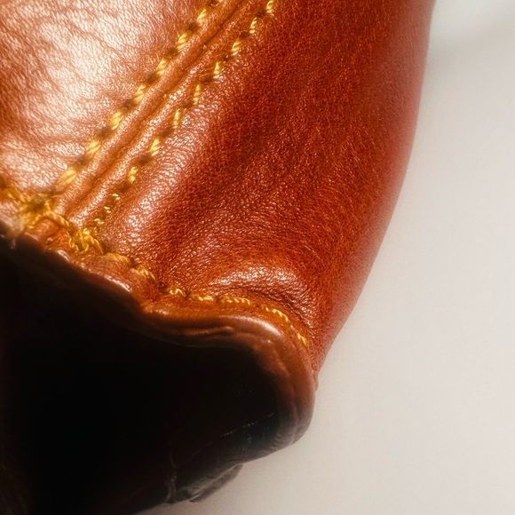 NWT Ashwood Brown Leather Crossbody Bag - Picture 6 of 12